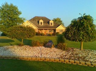 665 N Knightstown Rd, Shelbyville, IN 46176