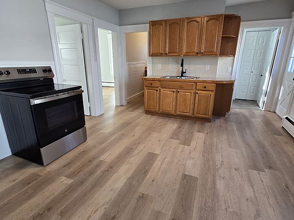 2nd image of 9 Coleman St #1