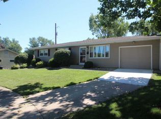 2 Hundman Ct, Normal, IL 61761