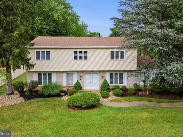 245 Toll Dr, Southampton, PA 18966