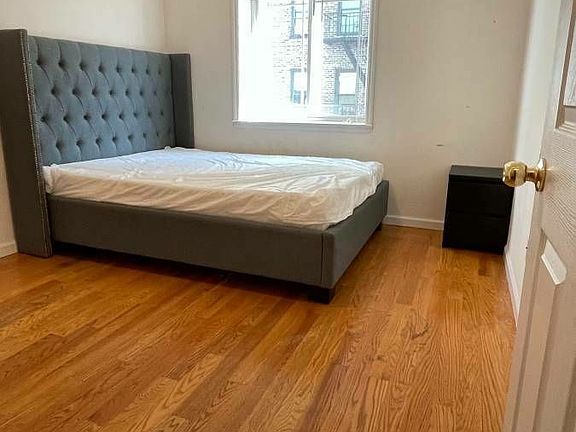 3rd image of 35-21 33rd St #1A