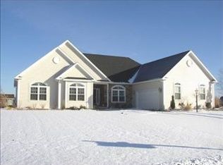 3935 Spring Mdw, Camillus, NY 13031