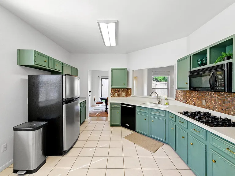 5807 Convict Hill Rd — Photo 13