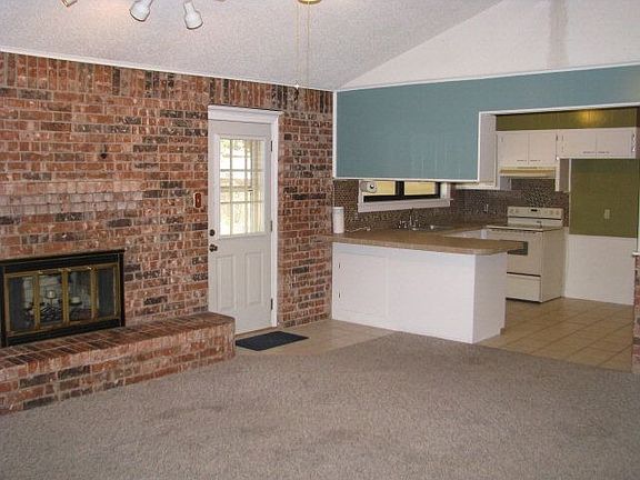 3rd image of 3818 High Meadow Dr