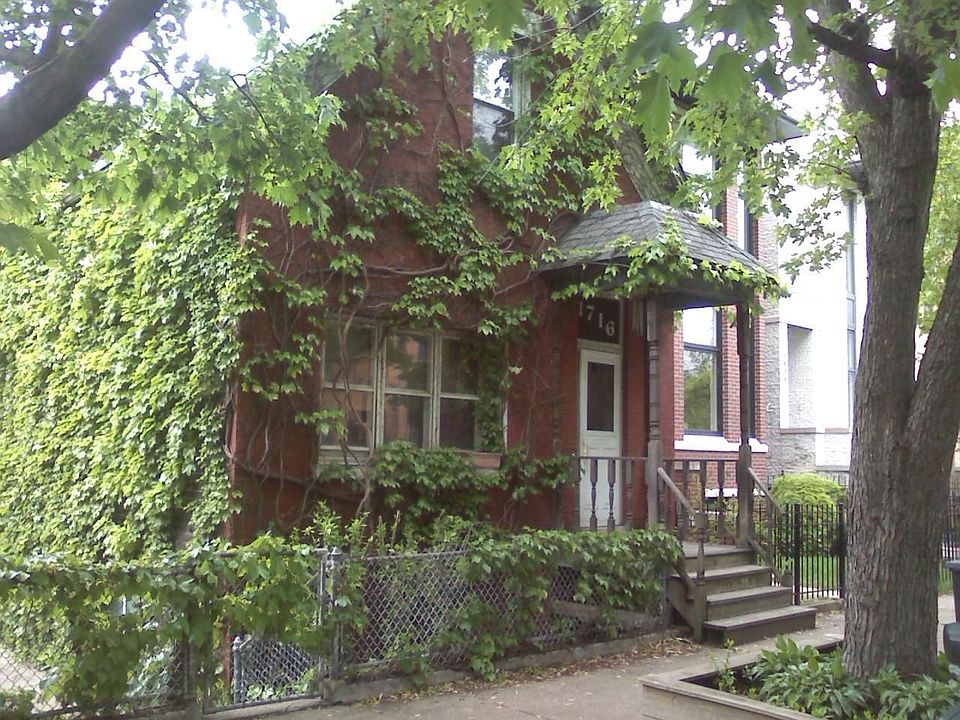 house on 1716 lot. 