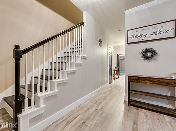 3rd image of 417 Lead Creek Dr
