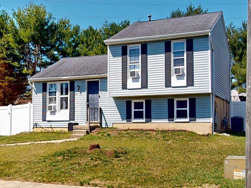 1st image of 37 Decatur Ln