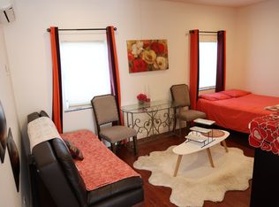 19846 Schoolcraft St, Winnetka, CA 91306