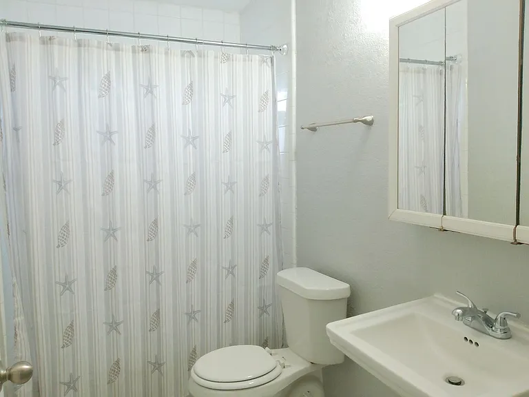 4318 Belfast Dr — Photo 7