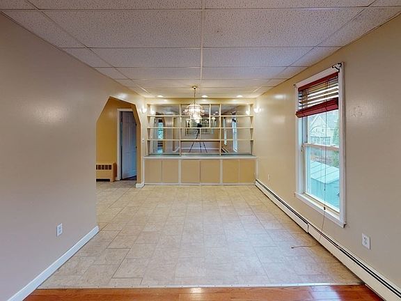 3rd image of 98 Kirtland St Floor 2