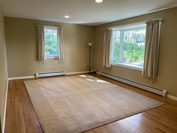 4th image of 7 Stickney Ave