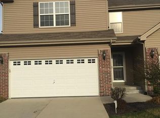 7034 Conner Pointe Dr, Fairview Heights, IL 62208