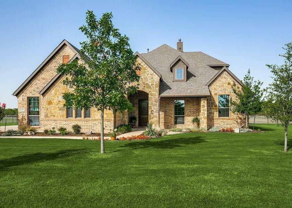 1st image of 5074 White Pine Dr