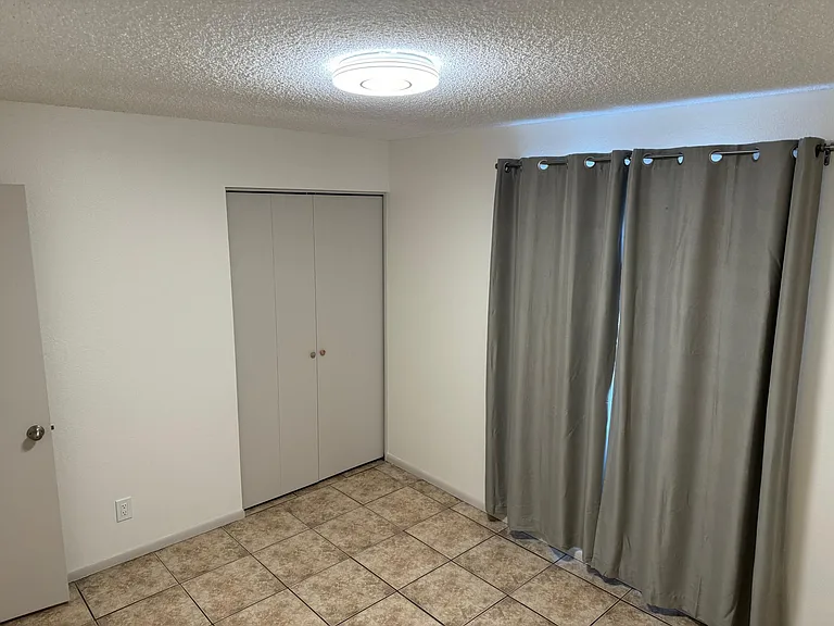 1214 W Manhatton Dr — Photo 26