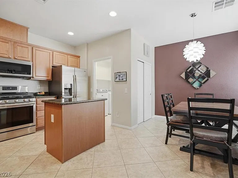 8709 Echo Grande Dr — Photo 5