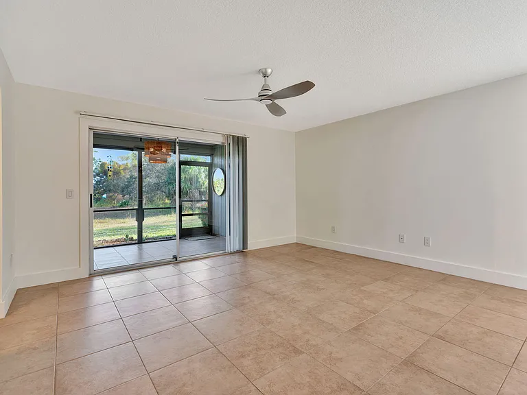 8132 SE Croft Cir #A-1 — Photo 3
