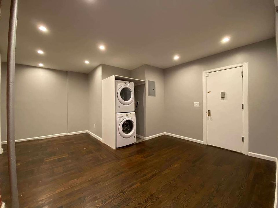 1st image of 2337 Andrews Ave N #3A
