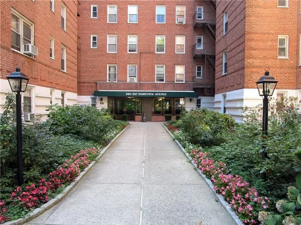 245 Parkview Avenue #4E, Bronxville, NY 10708