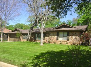 621 Hurst Dr, Bedford, TX 76022