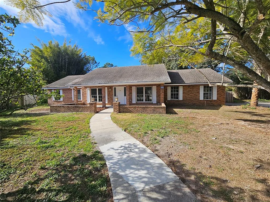 4 bed, 2.0 bath, 2316 sqft, $3,950 — Photo 1