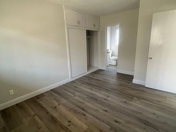 5th image of 810 W 62nd St APT 2