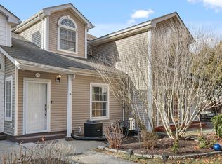 22 Pembrooke Ct, Putnam Valley, NY 10579