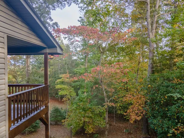 157 Panorama Rdg, Franklin, NC 28734