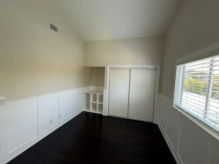 430 Carnation Pl — Photo 18