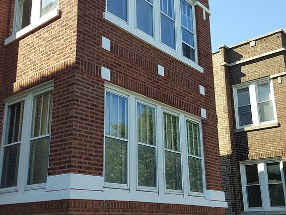 3rd image of 6410 S Whipple Street # 1 Main Floor
