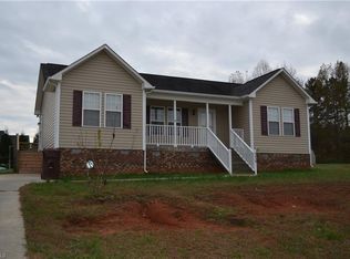 5820 Andover Dr, Graham, NC 27253