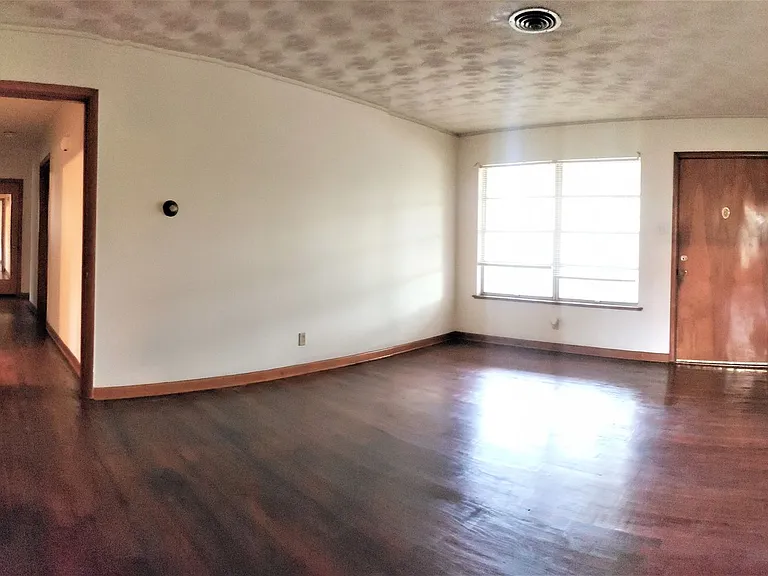 5305 Ammons St — Photo 4