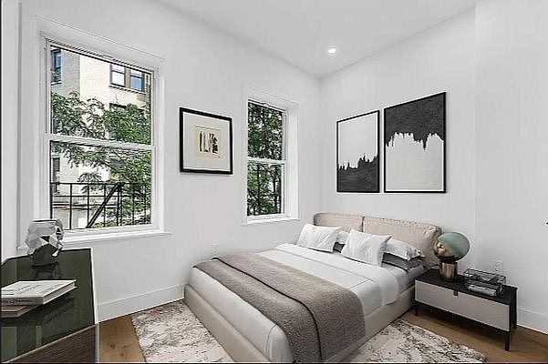 1st image of 218 E 9th St #3