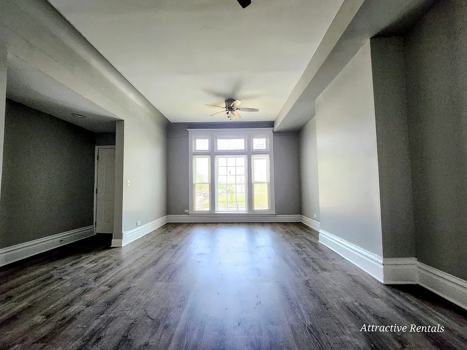 5700 S Wabash Ave #1