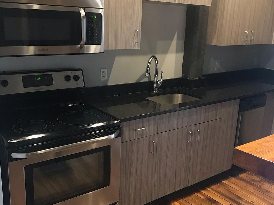 1st image of 123 Pine St Unit 35