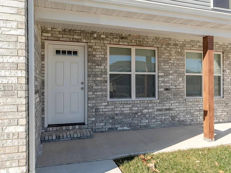 Oakwood Heights Townhomes — Photo 42