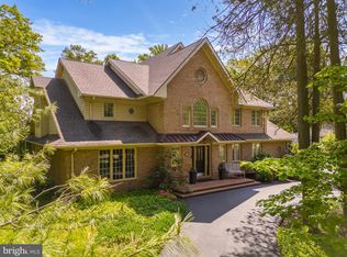 825 Fox Wood Cir, Lafayette Hill, PA 19444