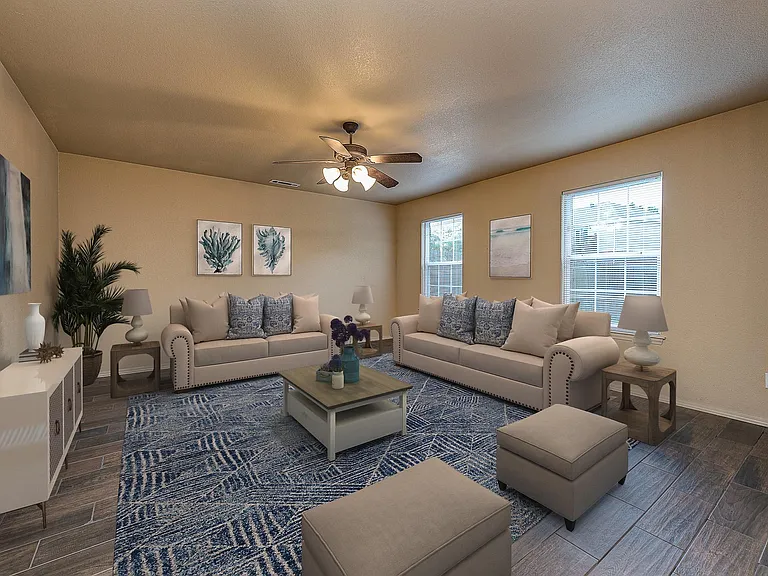 1731 N Willowbrook Dr — Photo 2
