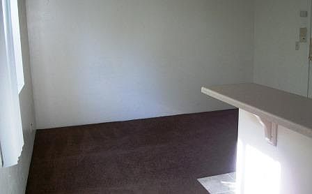 3rd image of 1620 F St APT 5