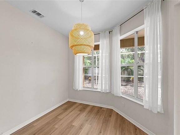 5th image of 168 Livermore LN