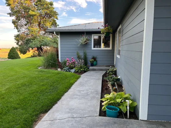 7958 Road F NW, Ephrata, WA 98823