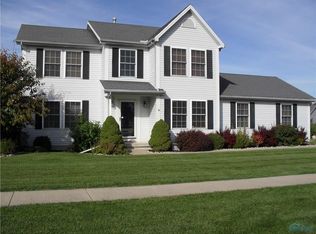 5676 Bermuda Dr, Walbridge, OH 43465