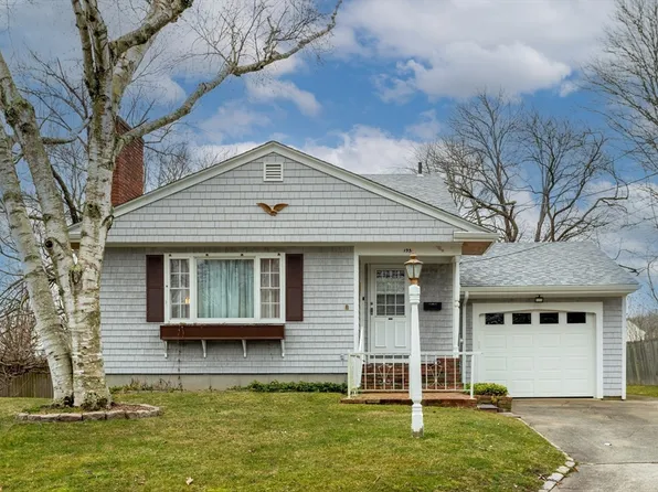 195 Gifford Ave, Somerset, MA 02726