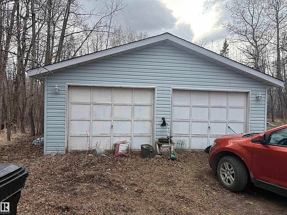 3rd image of 22231 Rural Strathcona