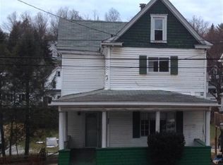 829 Charles Ave, Morgantown, WV 26505