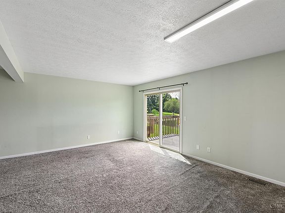 4th image of 4974 Columbia Cir