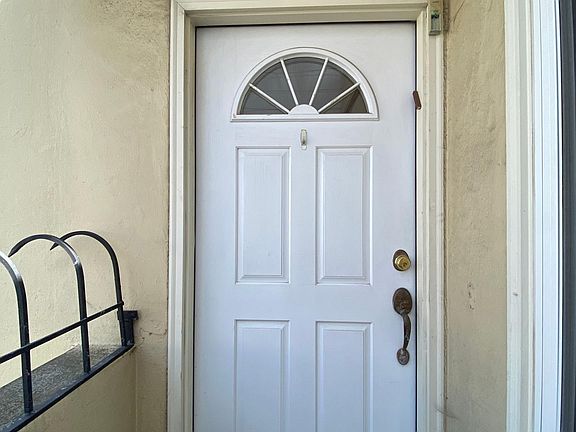 3rd image of 539 Campbell Ave