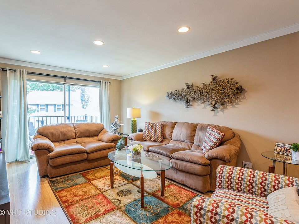 140 W Wood St Palatine, IL Zillow