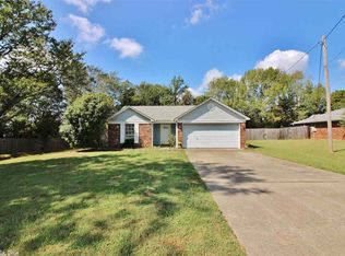 714 Sanders Ln, Bryant, AR 72022