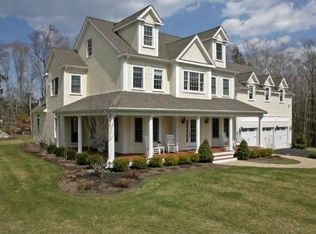 57 Arrowwood Dr, Scituate, MA 02066