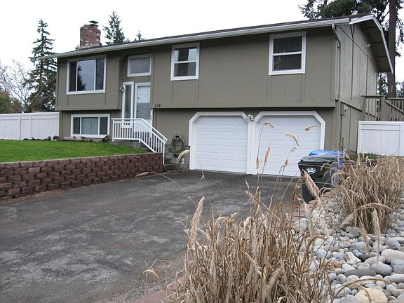 2nd image of 324 190th St E
